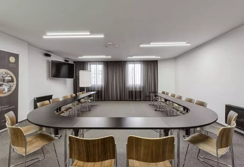 Fotos del hotel Theresian:  4