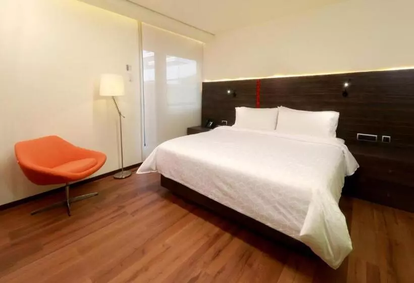 Fotos del hotel Holiday Inn Express Mexico Aeropuerto, An Ihg:  13