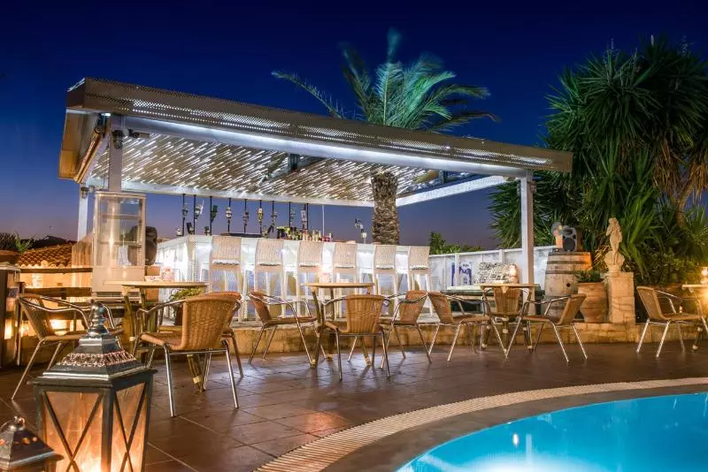 Fotos del hotel Diamond Village & Suites:  12