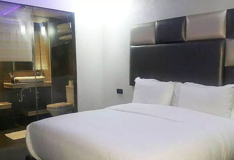 Fotos del hotel The Seven:  2