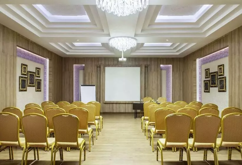 Fotos del hotel Ibis Yogyakarta Adi Sucipto - Genose Ready, Chse Certified:  7