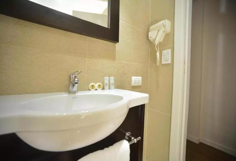 Fotos del hotel Versailles:  17