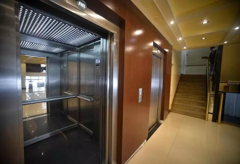 Fotos del hotel Versailles:  13