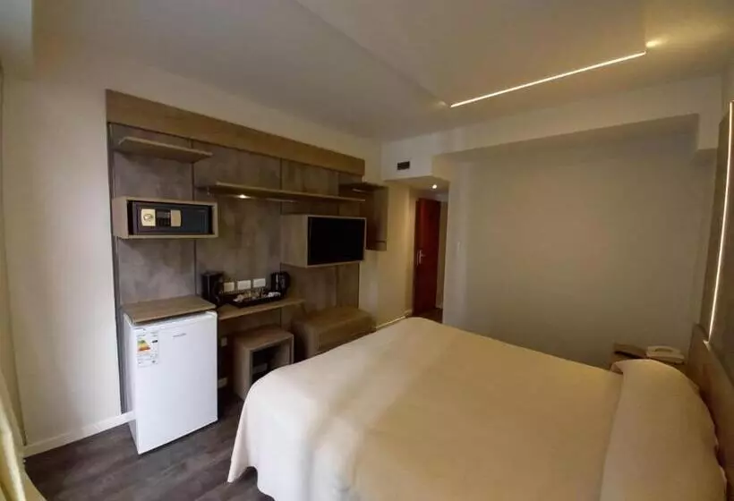 Fotos del hotel Versailles:  7