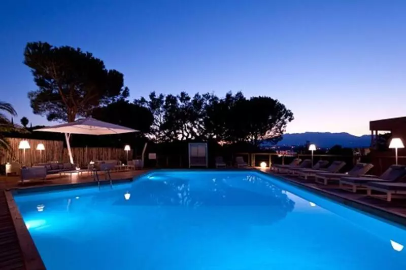 Isulella Hotel & Restaurant Isulella Hotel & Restaurant