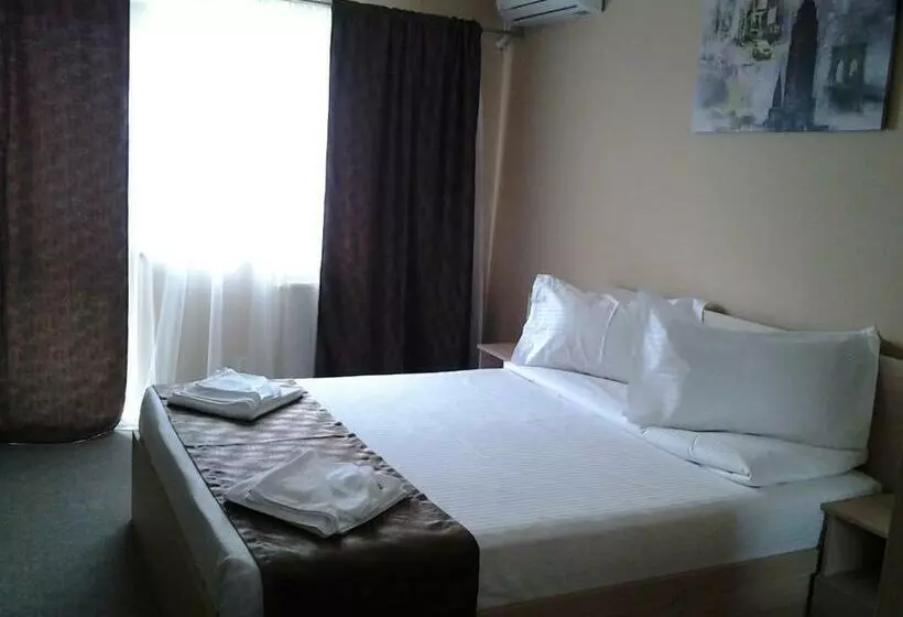 Hostel Nova Route