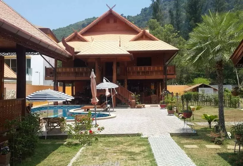 Fotos del hotel Golden Teak Resort  Baan Sapparot:  12