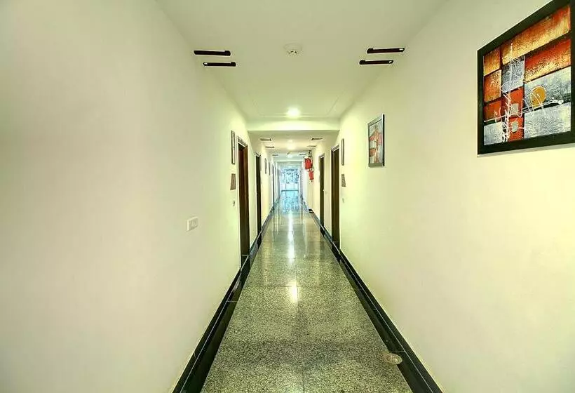 Fotos del hotel Staayz Premium Gurgaon:  9