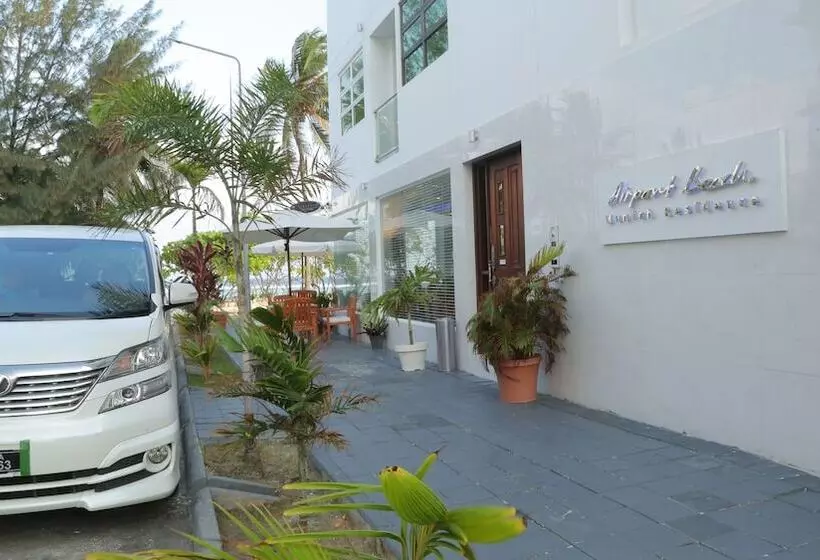 Fotos del hotel Airport Beach:  3