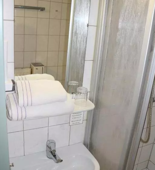 Fotos del hotel Pension  Alt  Strassgang:  3