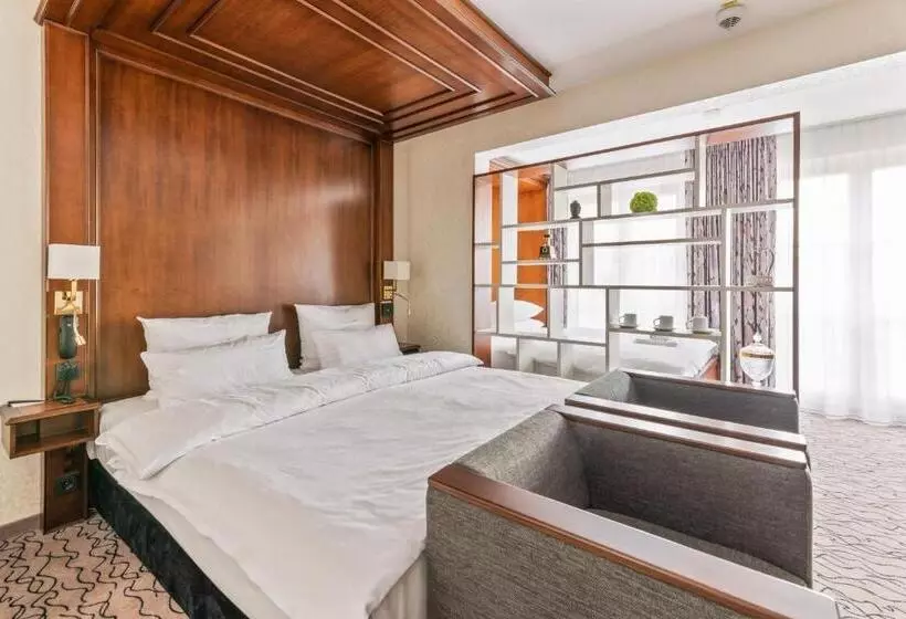 Fotos del hotel Advastay By King's:  24
