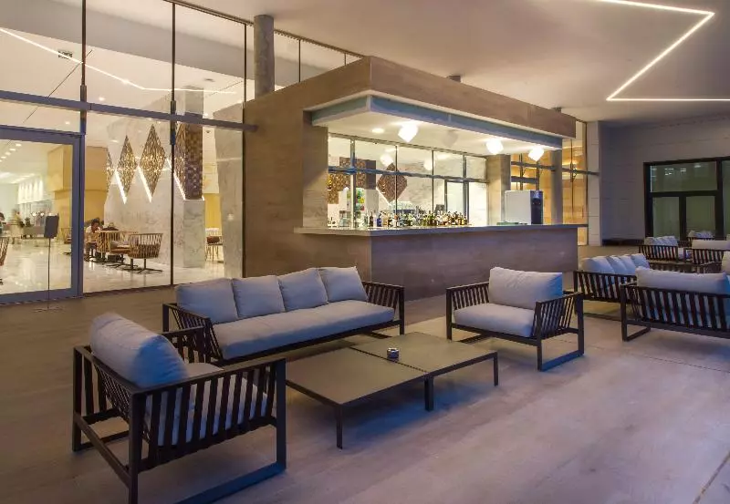 Fotos del hotel Suitopía - Sol Y Mar Suites Hotel:  4