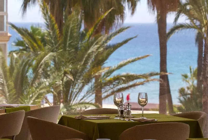 Fotos del hotel Suitopía - Sol Y Mar Suites Hotel:  12