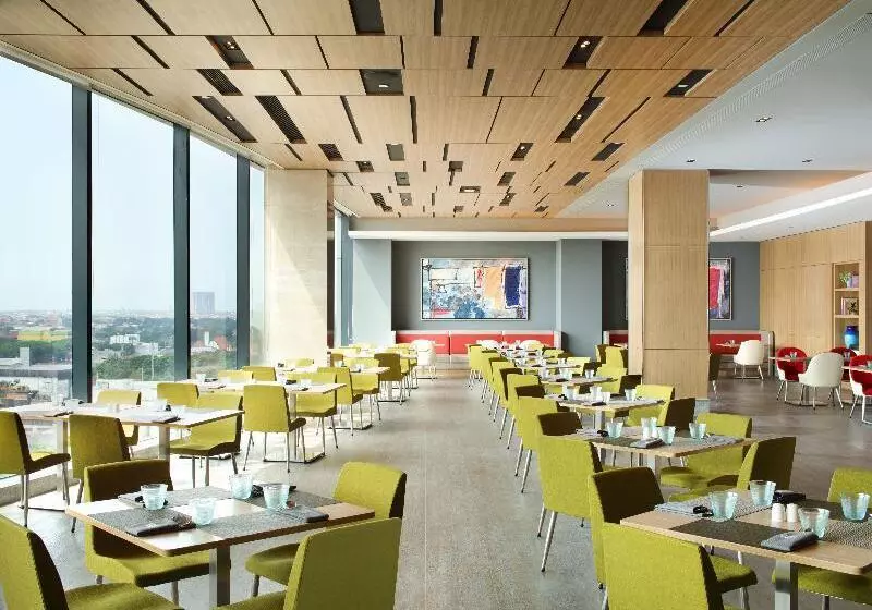 Fotos del hotel Four Points By Sheraton Surabaya:  3