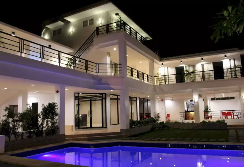 Fotos del hotel Being Suites:  20