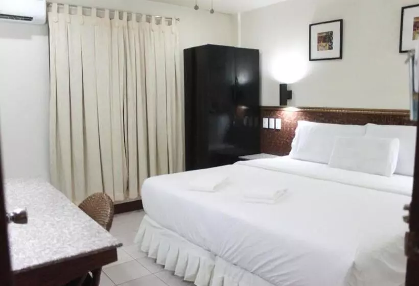 Fotos del hotel Lost Horizon Beach Dive Resort:  2