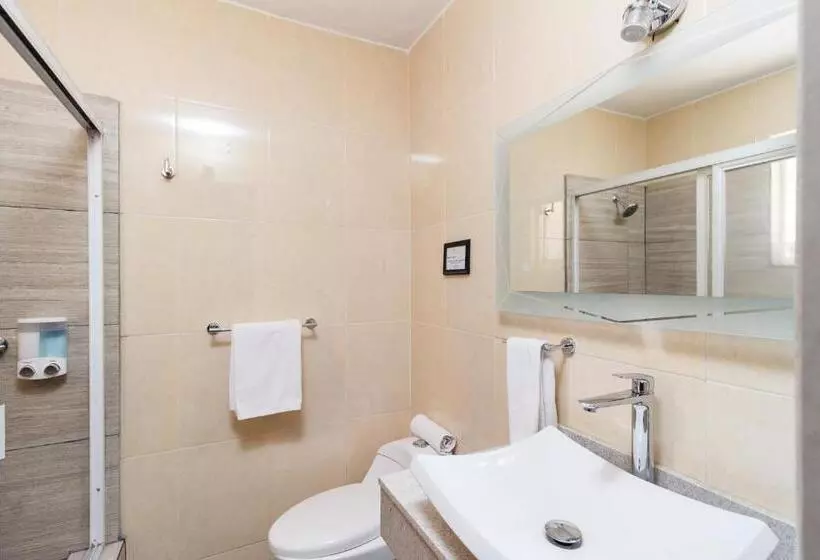 Fotos del hotel & Suites Hacienda Montesinos:  19
