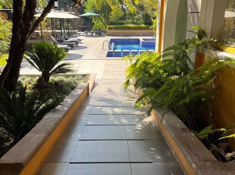 Fotos del hotel & Suites Hacienda Montesinos:  4