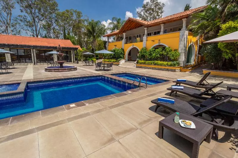 & Suites Hacienda Montesinos