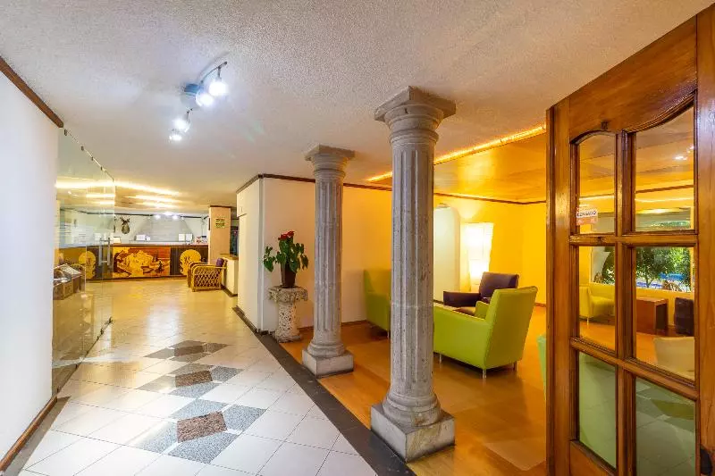 Fotos del hotel & Suites Hacienda Montesinos:  16