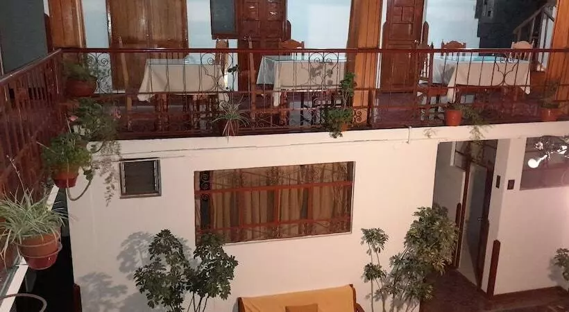 Fotos del hotel Hostal El Monarca:  3