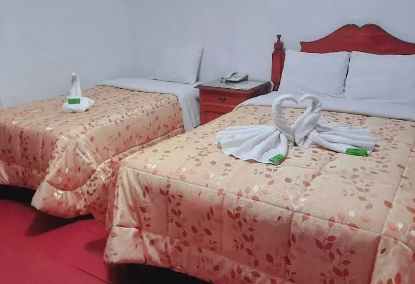 Hostal El Monarca