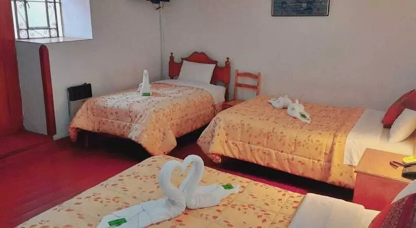 Fotos del hotel Hostal El Monarca:  5