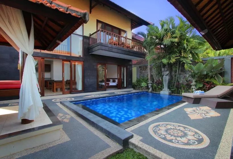 Fotos del hotel Alamanda Canggu Villa:  2