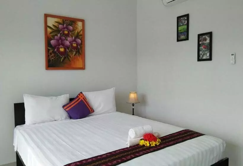 Fotos del hotel Cf Komodo:  10