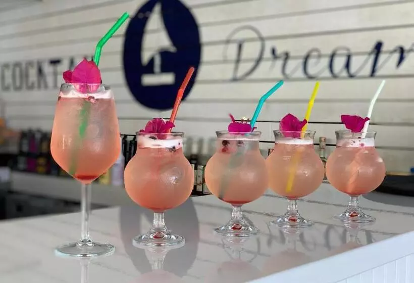 Fotos del hotel Cocktail & Dreams Hotel Saranda:  11