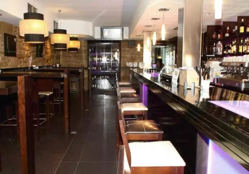 Fotos del hotel Cardenal:  5