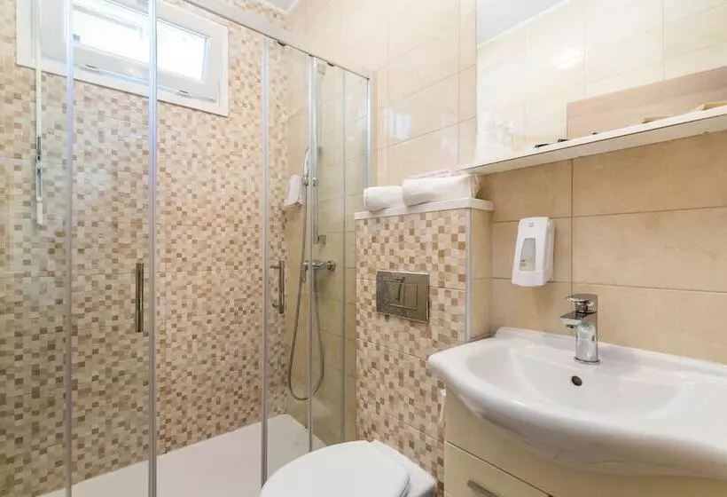 Fotos del hotel Lando Resort:  4