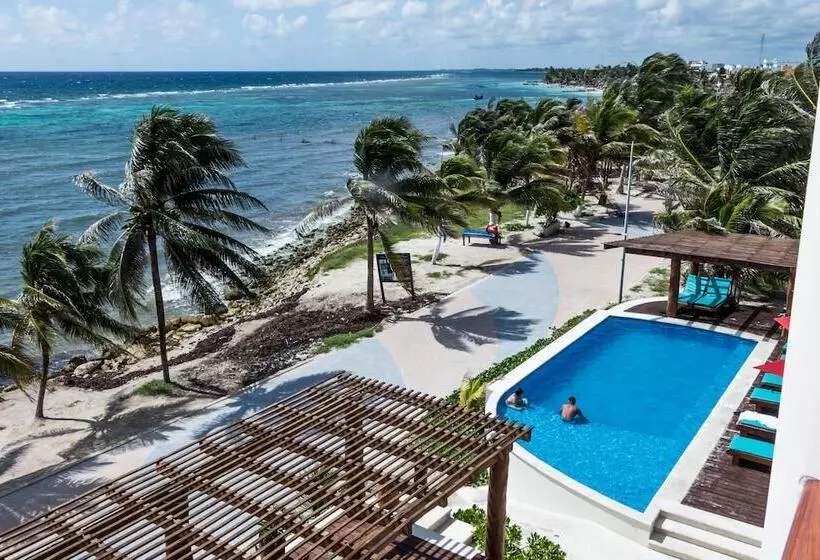 Aquastar Hotel & Apartments
