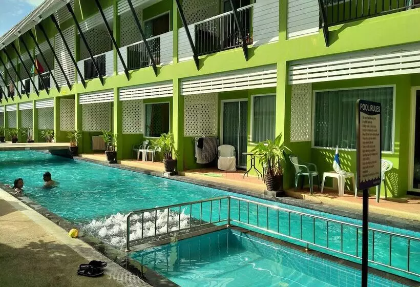 Khaolak Cnior Bungalow