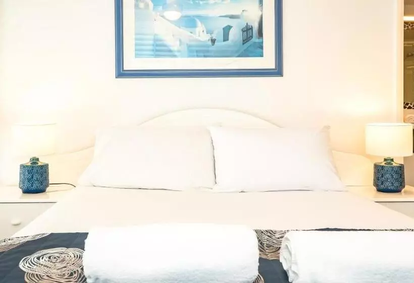 Fotos del hotel Victoria Square Apartments:  10