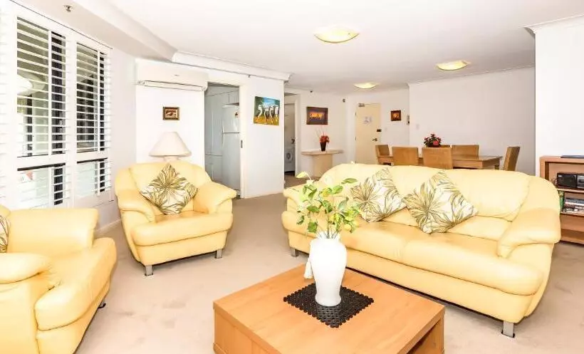 Fotos del hotel Victoria Square Apartments:  3