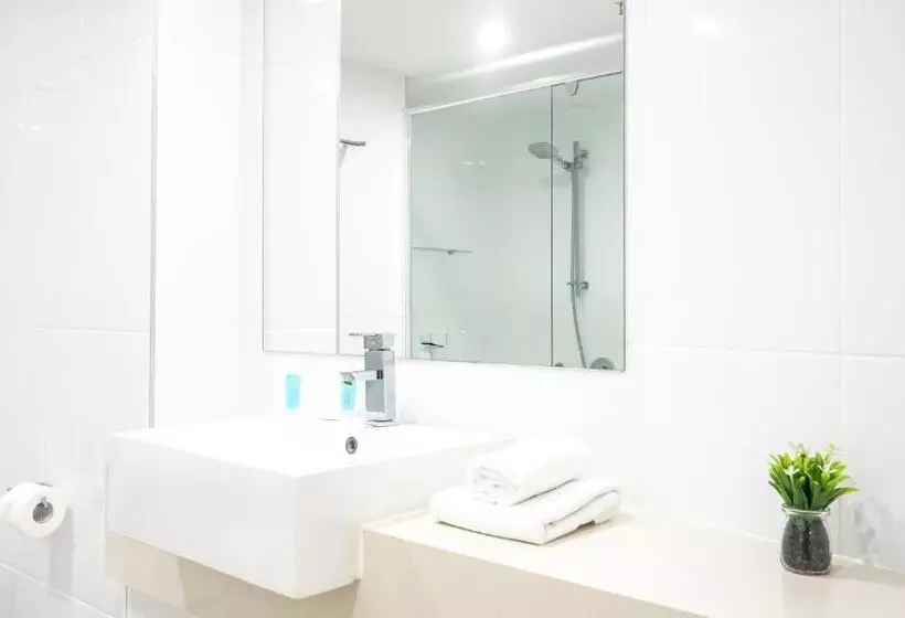 Fotos del hotel Victoria Square Apartments:  18