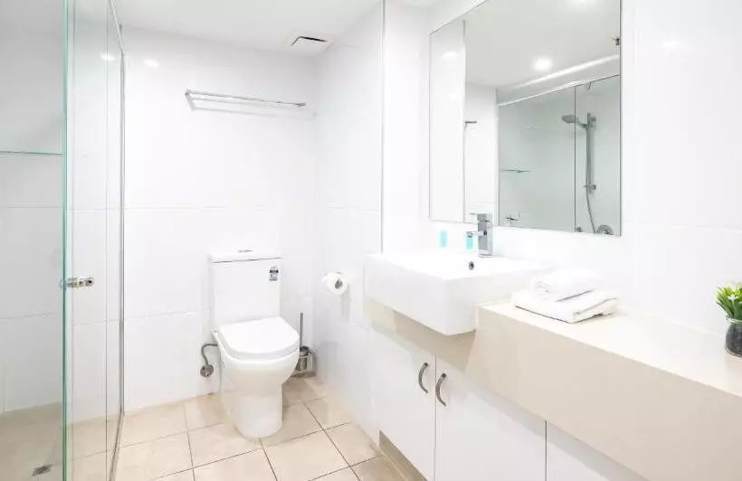 Fotos del hotel Victoria Square Apartments:  8