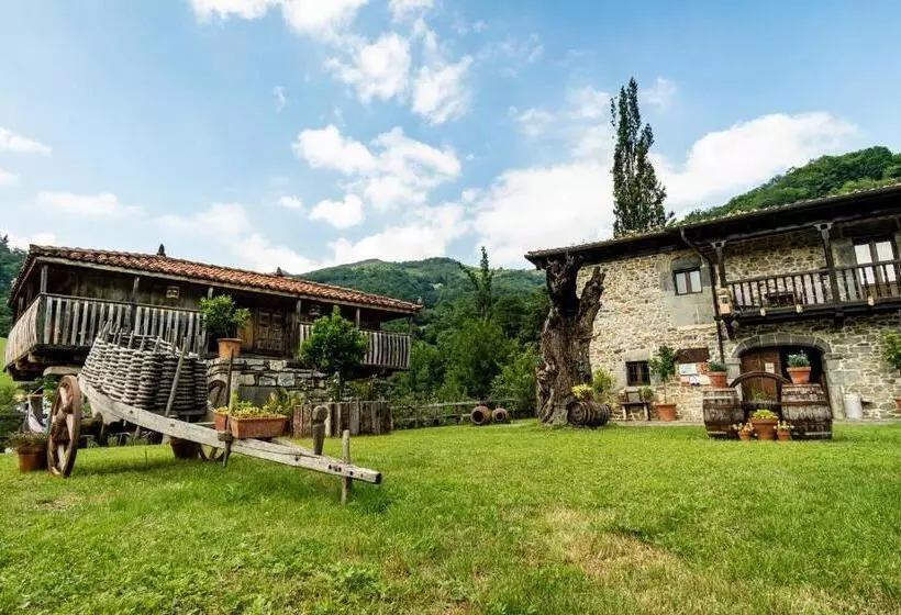 Fotos del hotel Casona De El Castañíu:  15