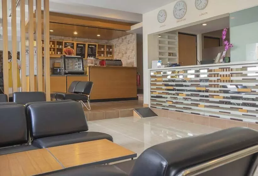 Fotos del hotel D Prima Airport Jakarta Terminal 1a:  2