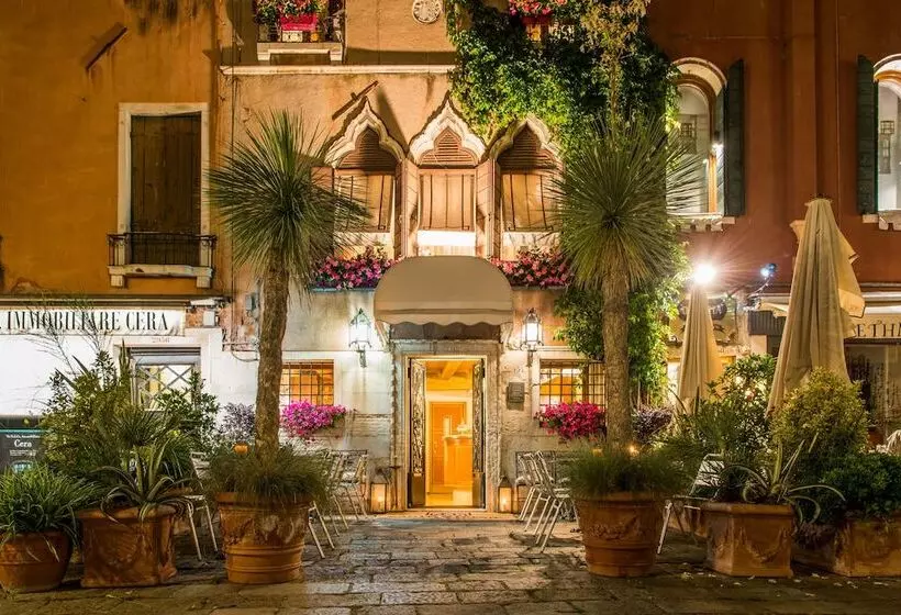 Fotos del hotel Santo Stefano:  12