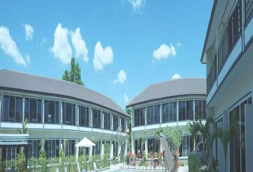 Fotos del hotel Sky Resort:  16