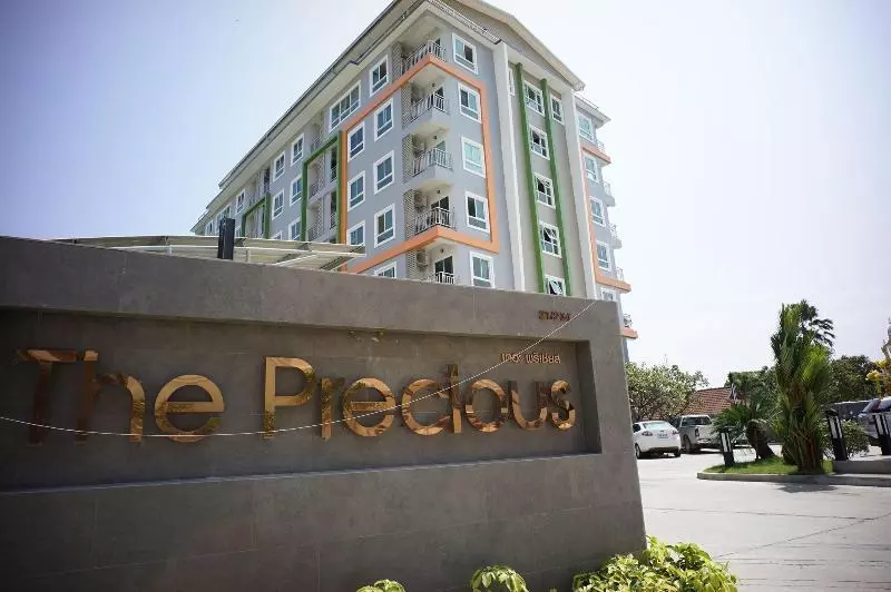 Fotos del hotel The Precious:  19