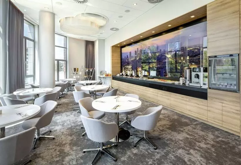 Fotos del hotel Golden Tulip Warsaw Airport:  19