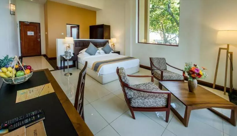 Sooriya Resort & Spa