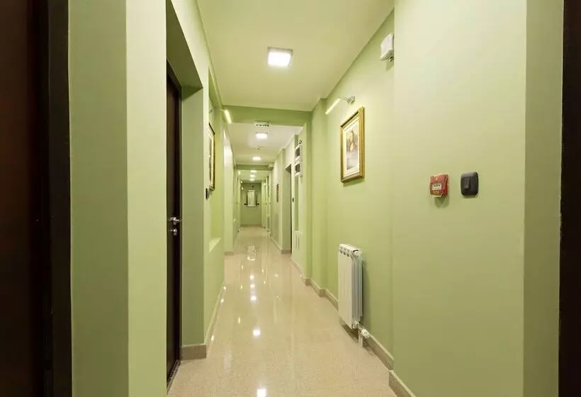 Fotos del hotel Sterling Garni:  11