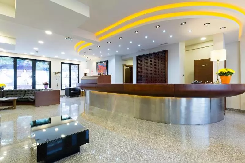 Fotos del hotel Sterling Garni:  3