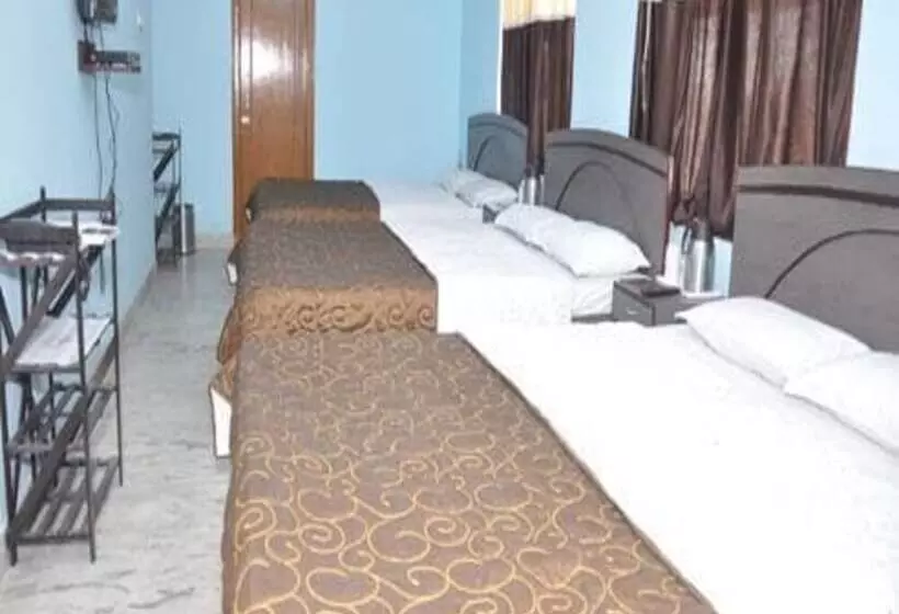 Fotos del hotel Jypore Saffron Inn & Suites:  23