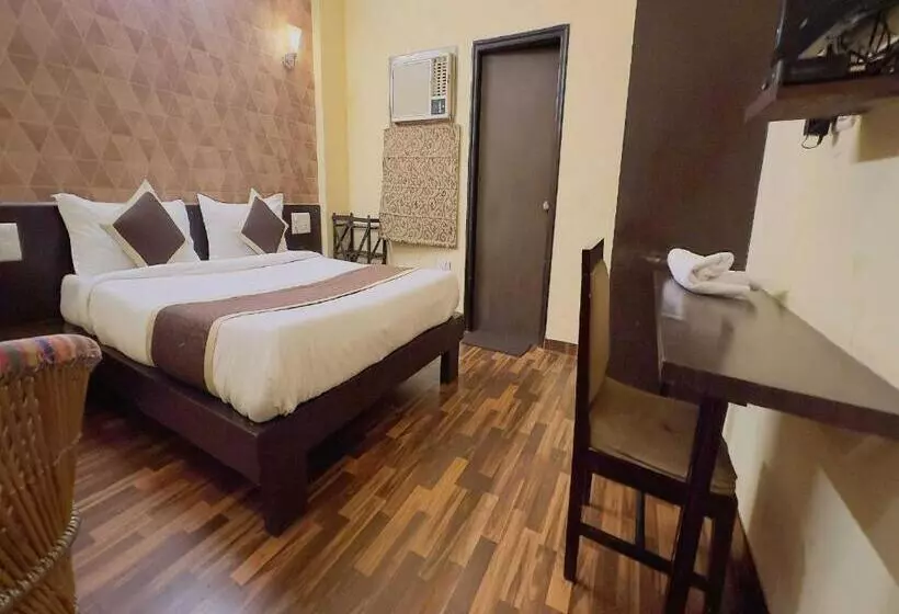 Fotos del hotel Jypore Saffron Inn & Suites:  12