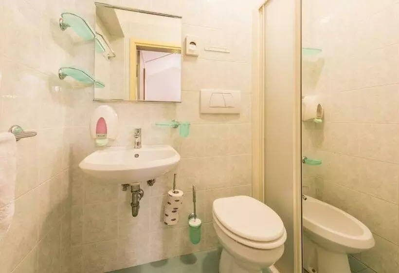 Fotos del hotel Stefania:  8